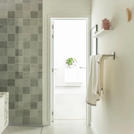 Trendy As Base To Discover Apartment *