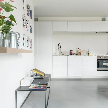 Apartment Trendy As Base To Discover *